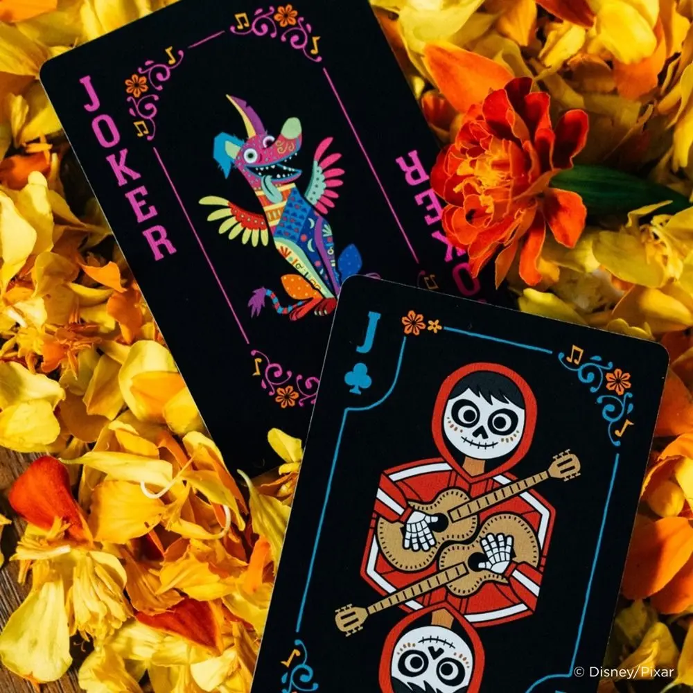 bicycle_disney_pixar_coco_playing_cards_8_.webp